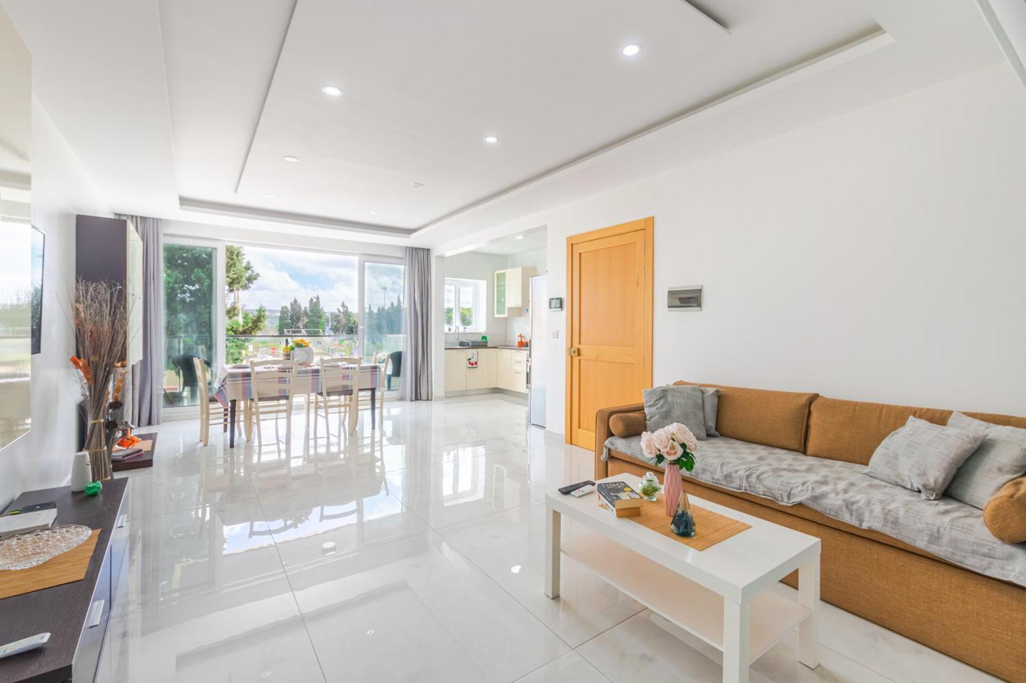 Apartment New Spacious 3 Bdr 2 Bth Bugibba 124 With View *