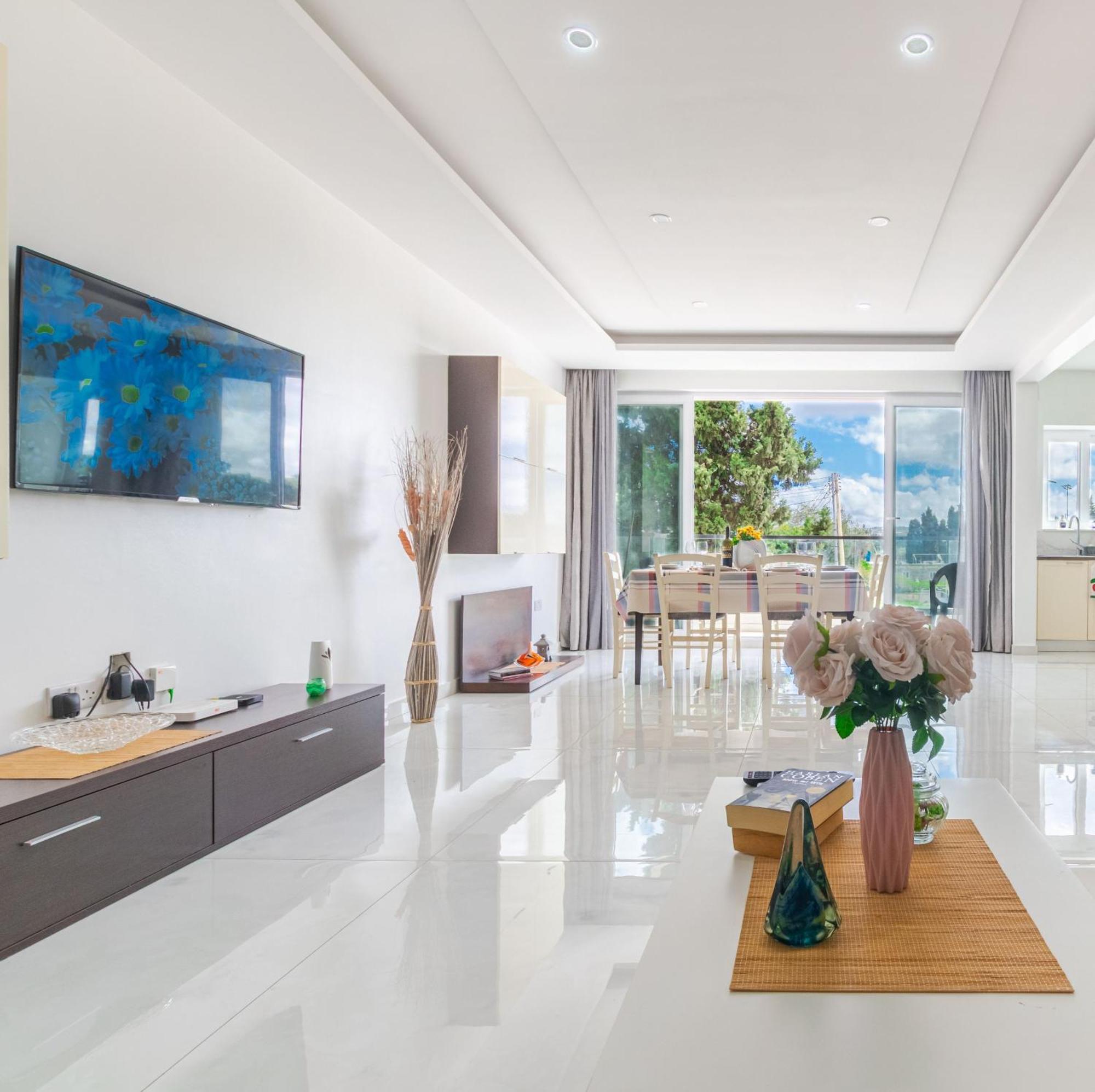 New Spacious 3 Bdr 2 Bth Bugibba 124 With View Apartament St. Paul's Bay