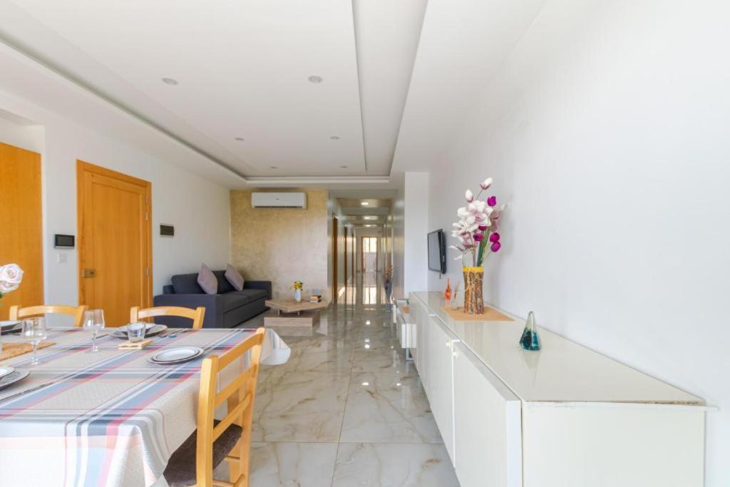 New Spacious 3 Bdr 2 Bth Bugibba 124 With View *