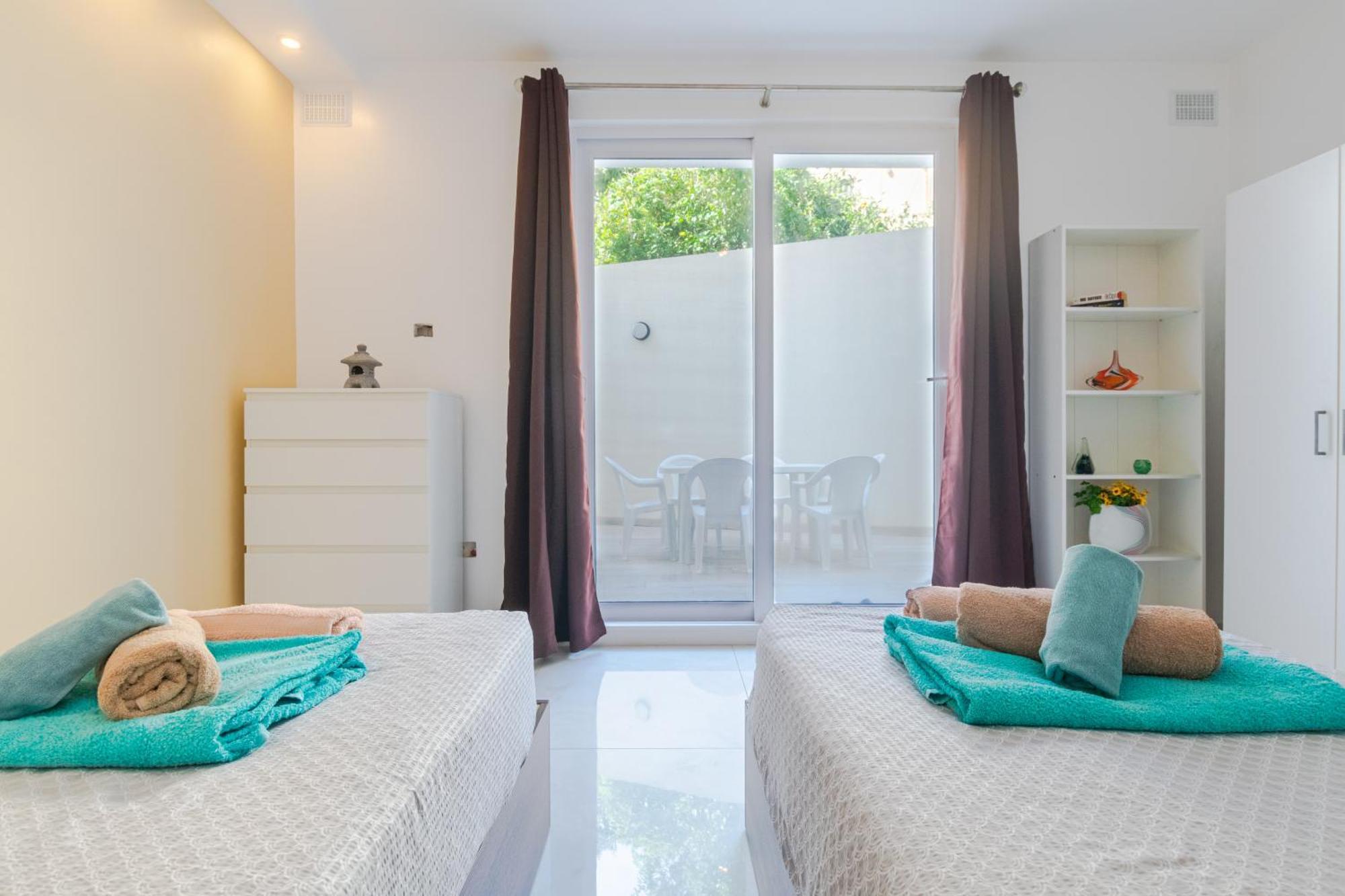 New Spacious 3 Bdr 2 Bth Bugibba 124 With View