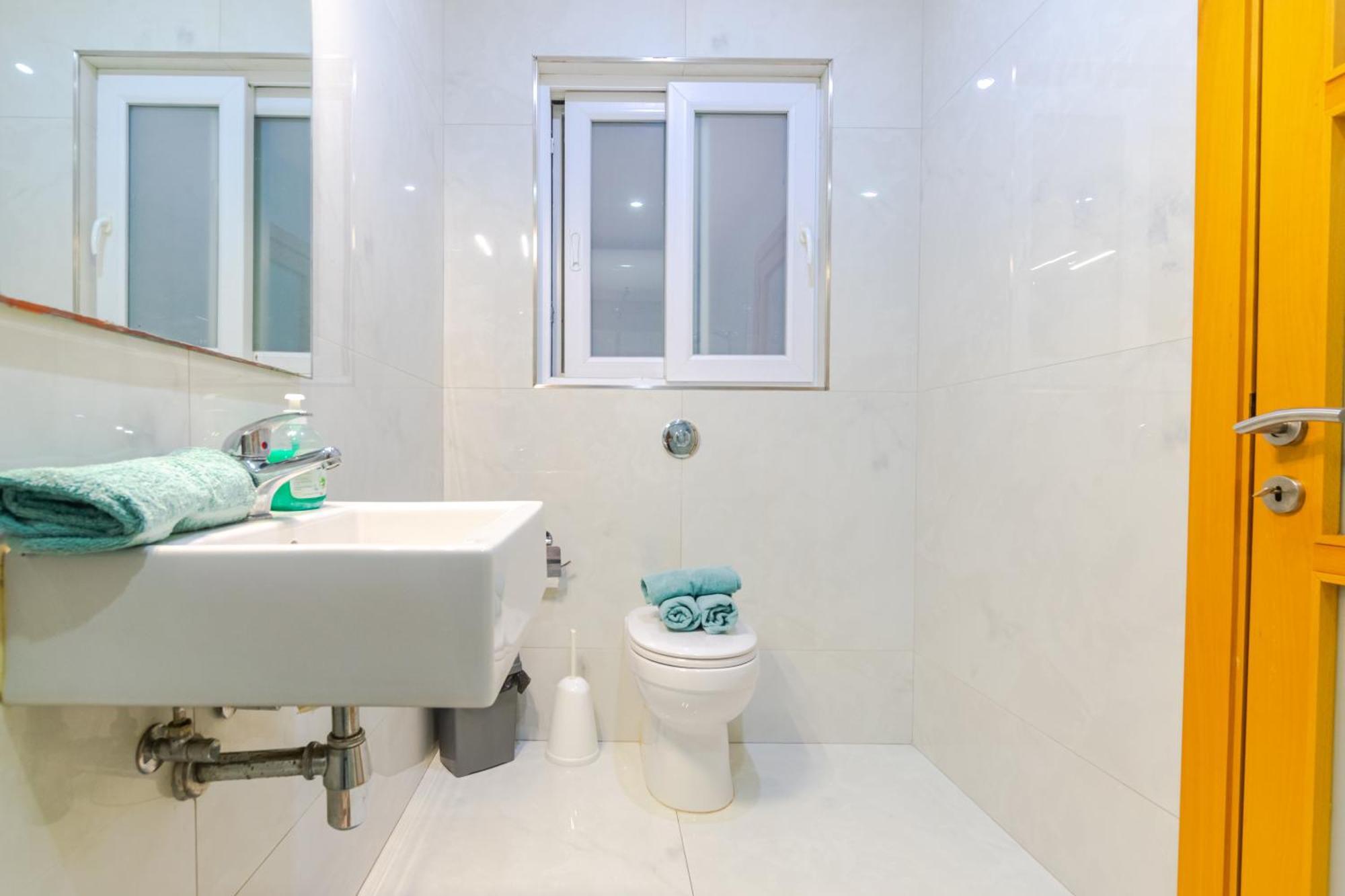 New Spacious 3 Bdr 2 Bth Bugibba 124 With View Apartment